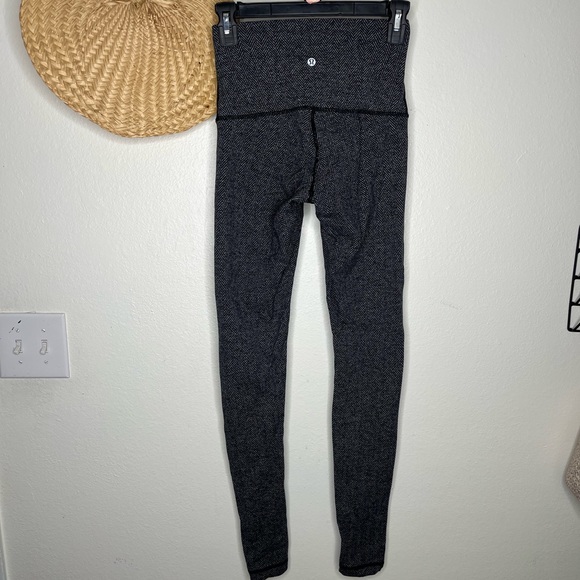 Lululemon Leggings in Heather gray - Picture 1 of 6